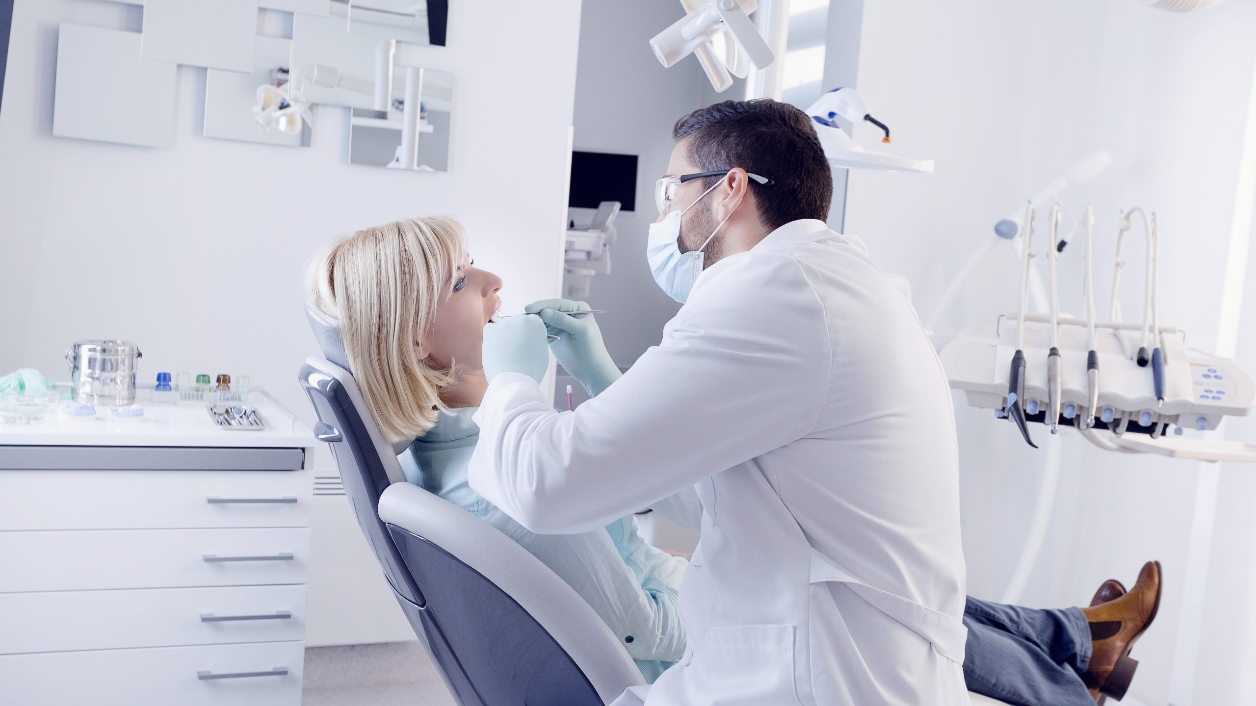 Dentist in Taft, CA