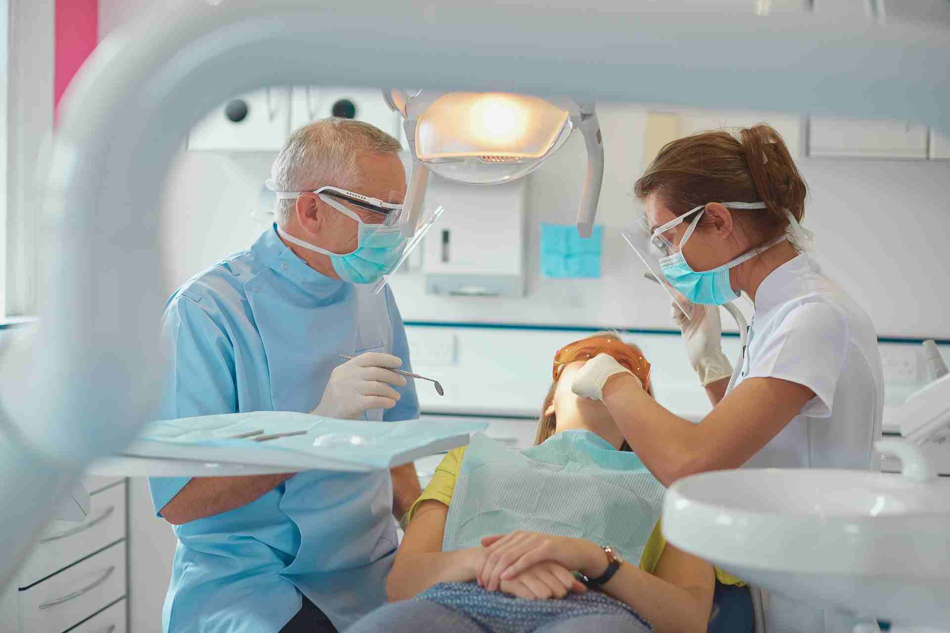 Dentist in Taft, CA